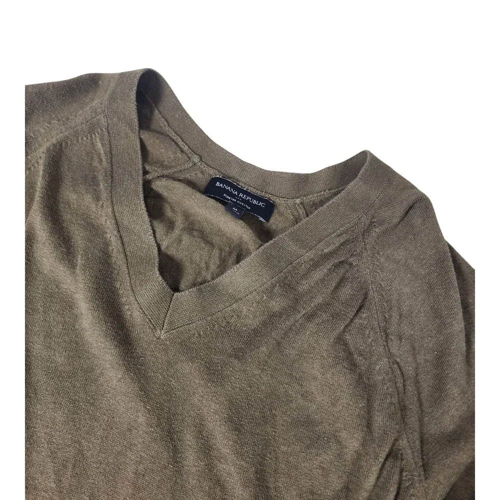 Banana Republic Forever Sweater Mens M Olive Brown Cotton Blend V-Neck Raglan
